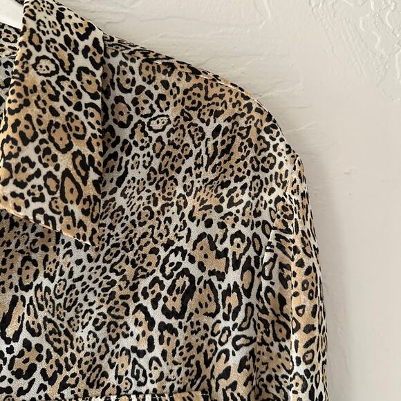 CHICOS | Women’s Animal-Print Shirt Size 2 Large Long Sleeve Button Down Blouse - Picture 3 of 12